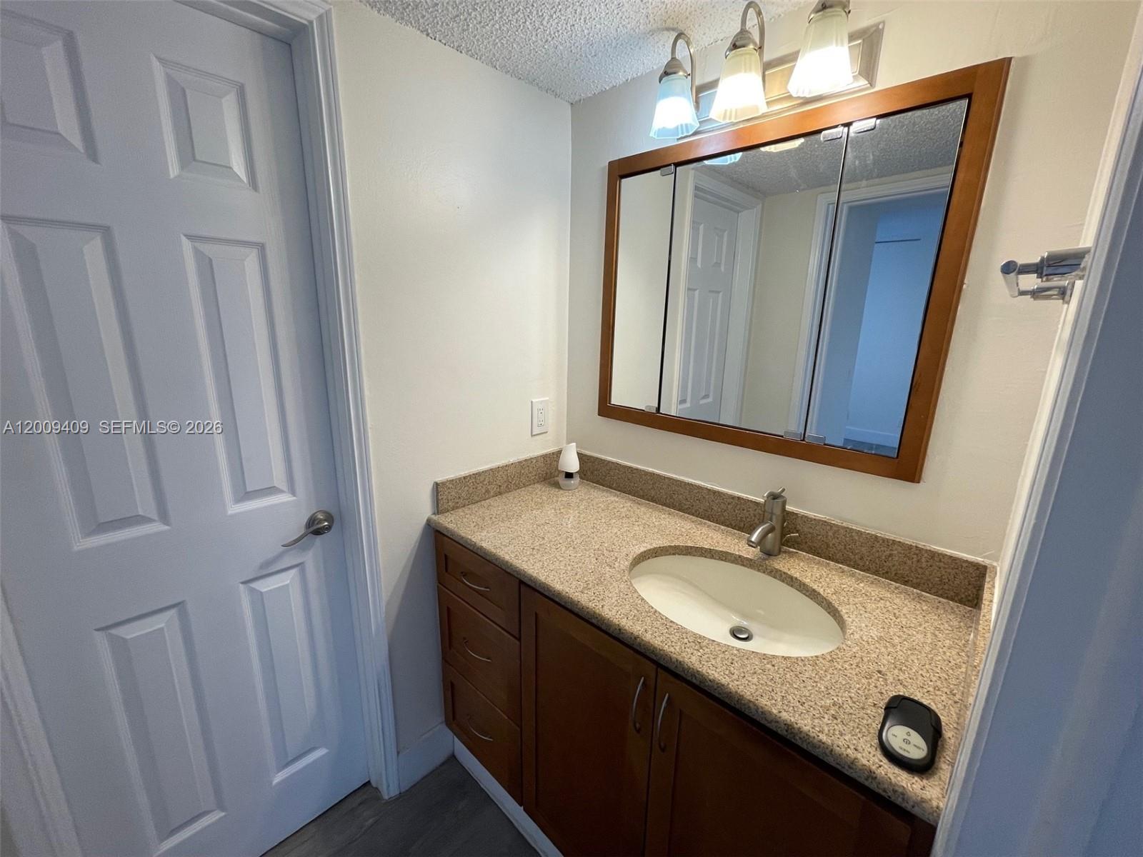 9471 Evergreen Pl 401 Property Photo 29