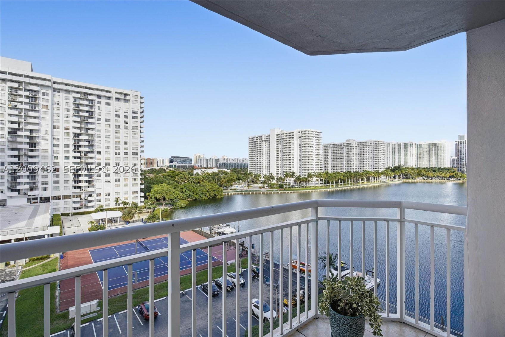 18071 Biscayne Blvd 802 Property Photo 3