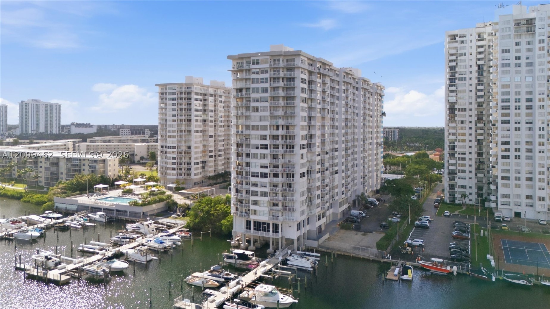 18071 Biscayne Blvd 802 Property Photo 22