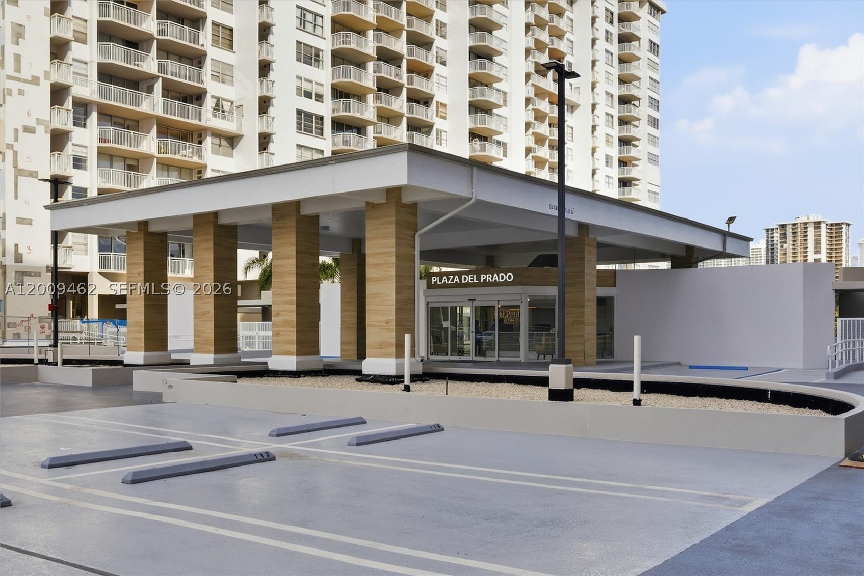 18071 Biscayne Blvd 802 Property Photo 25