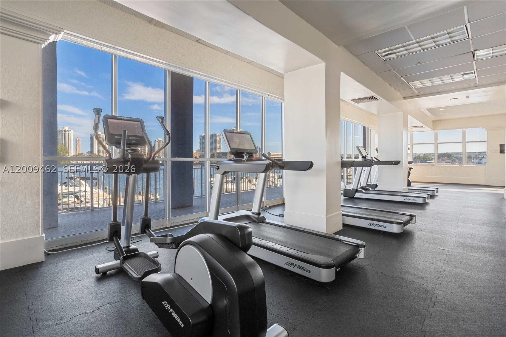 18071 Biscayne Blvd 802 Property Photo 31