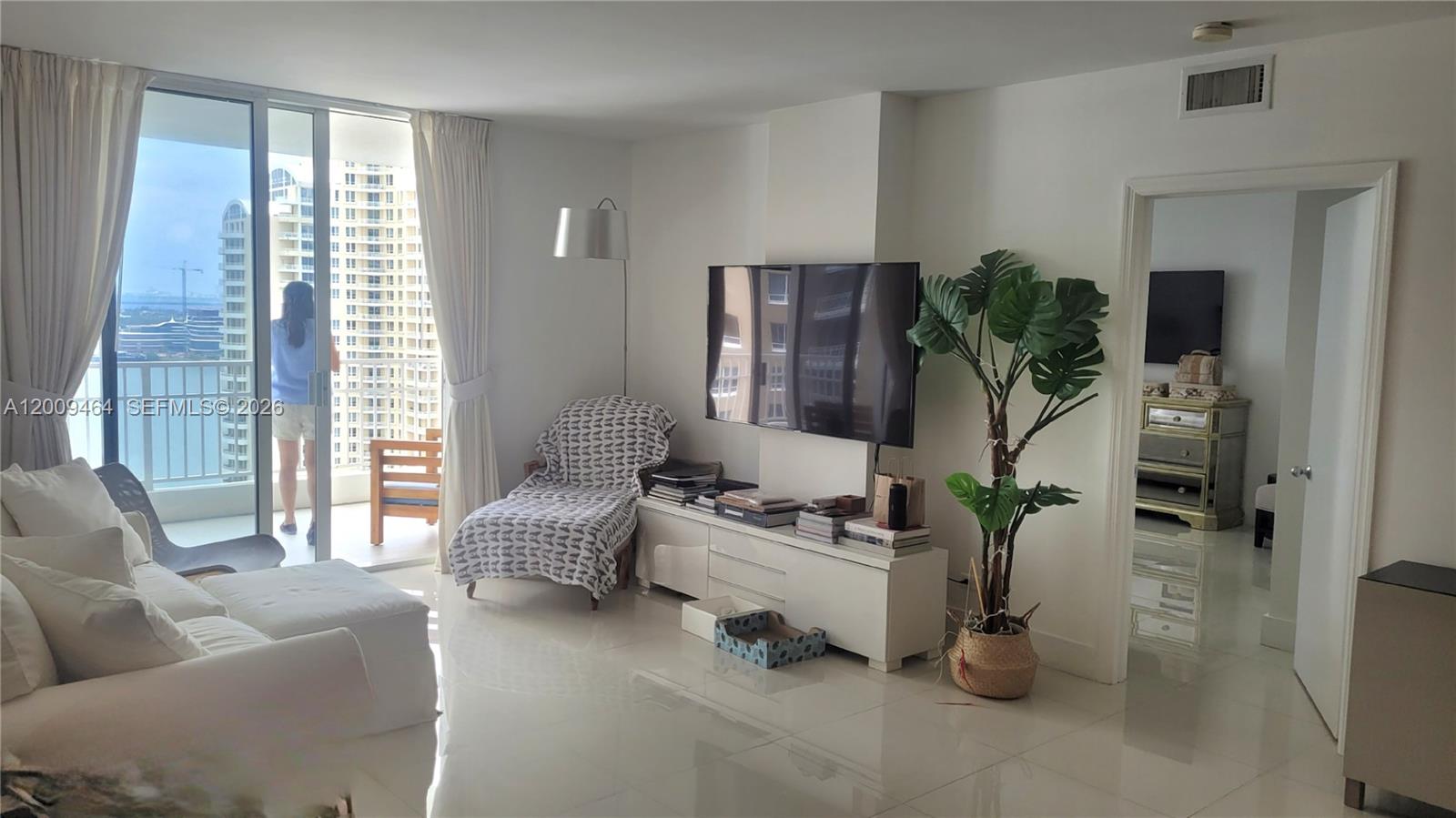 701 Brickell Key Blvd 2306 Property Photo 7