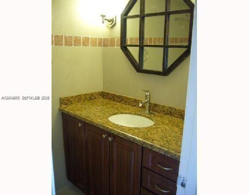 1865 79th St Cswy 6l Property Photo 3
