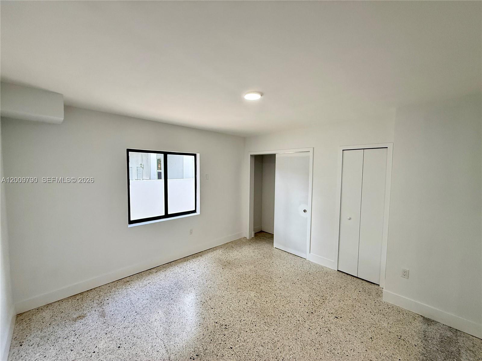 180 Ne 57th St 4 Property Photo 6
