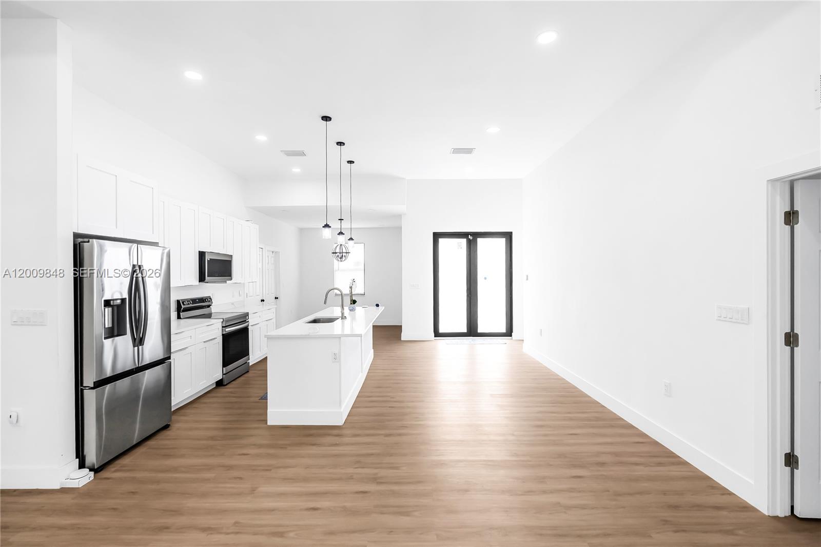 660 Zambria Property Photo 11