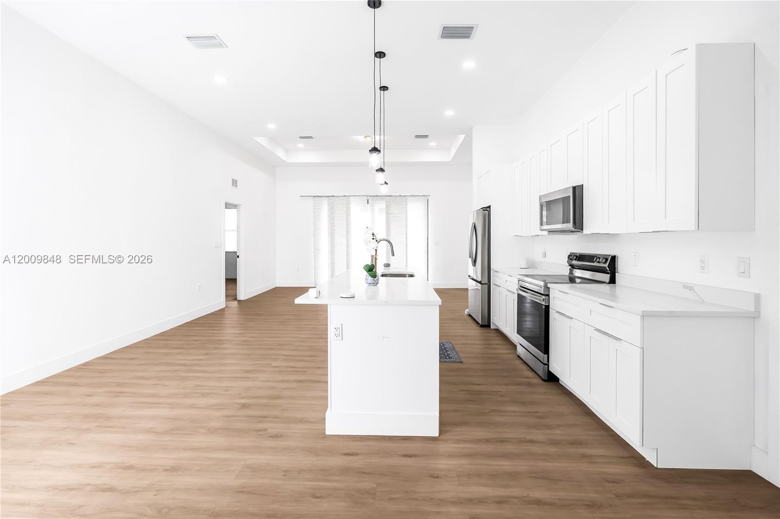 660 Zambria Property Photo 12
