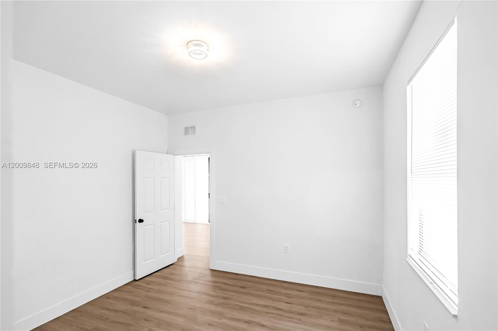 660 Zambria Property Photo 28