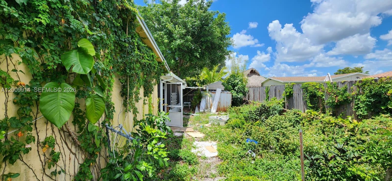9401 Nw 19th St Property Photo 1