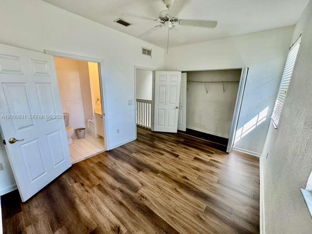 669 Nw 42nd Ave Property Photo 7