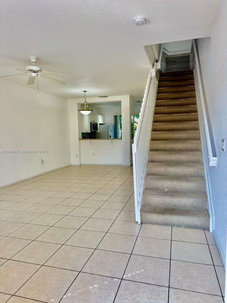 669 Nw 42nd Ave Property Photo 11