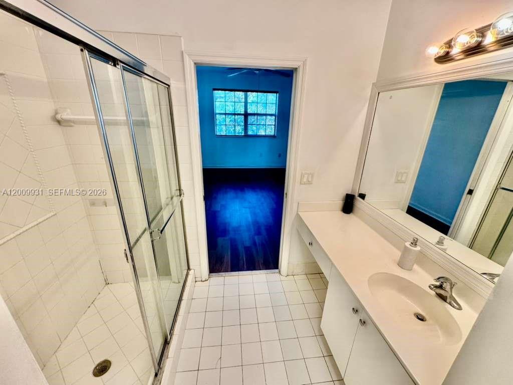 669 Nw 42nd Ave Property Photo 19