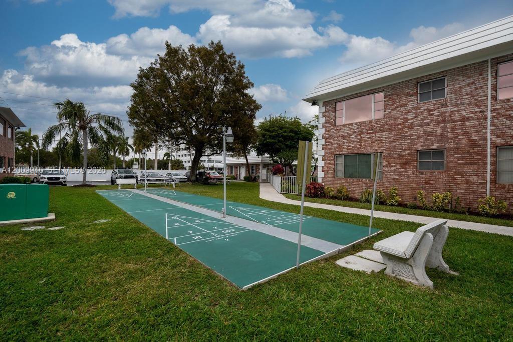 400 S Cypress Rd 424 Property Photo 17