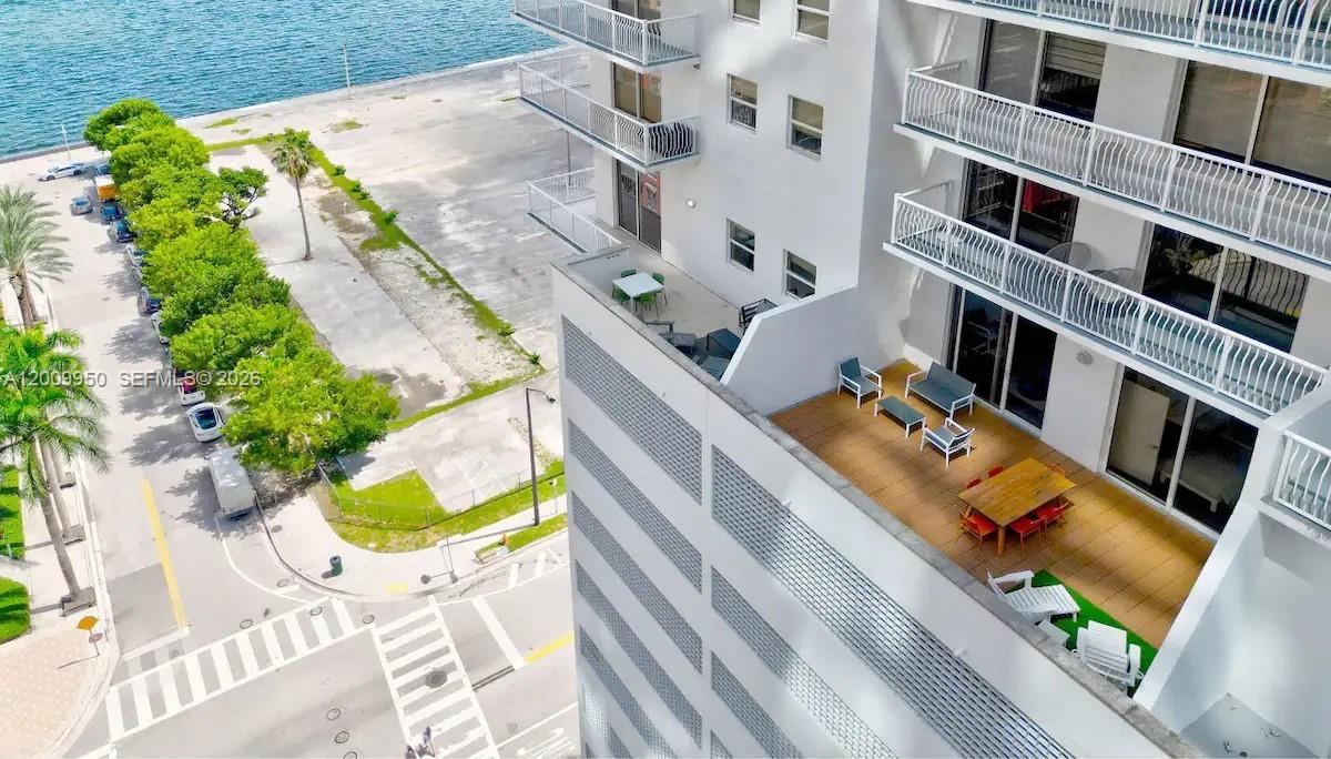 1200 Brickell Bay Dr 1404 Property Photo 10