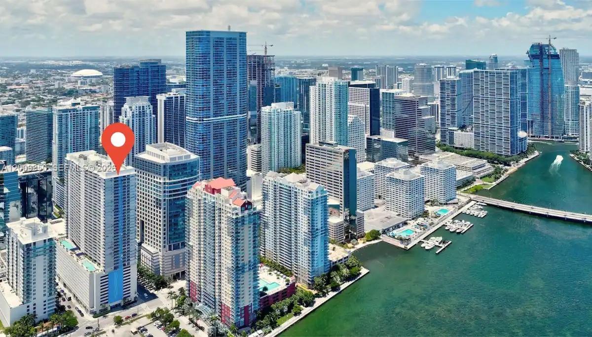 1200 Brickell Bay Dr 1404 Property Photo 14