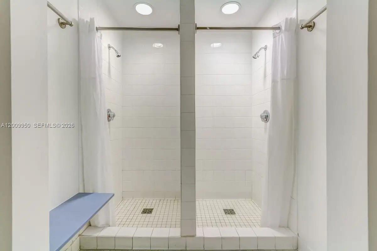 1200 Brickell Bay Dr 1404 Property Photo 17