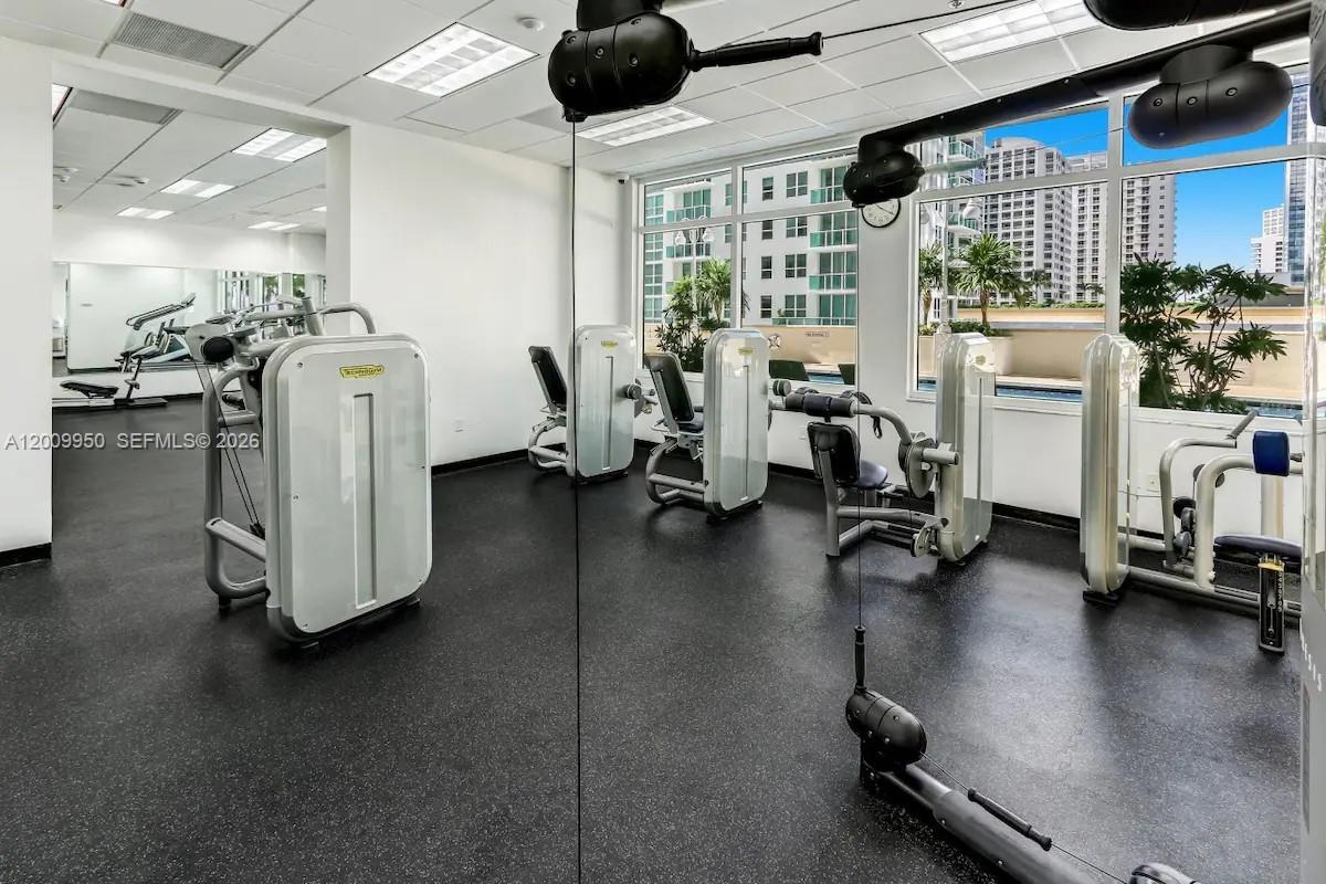 1200 Brickell Bay Dr 1404 Property Photo 28