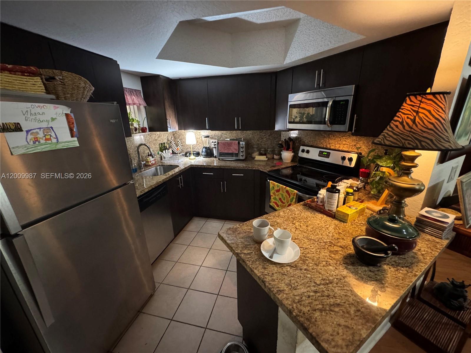 8225 Lake Dr 404 Property Photo 5
