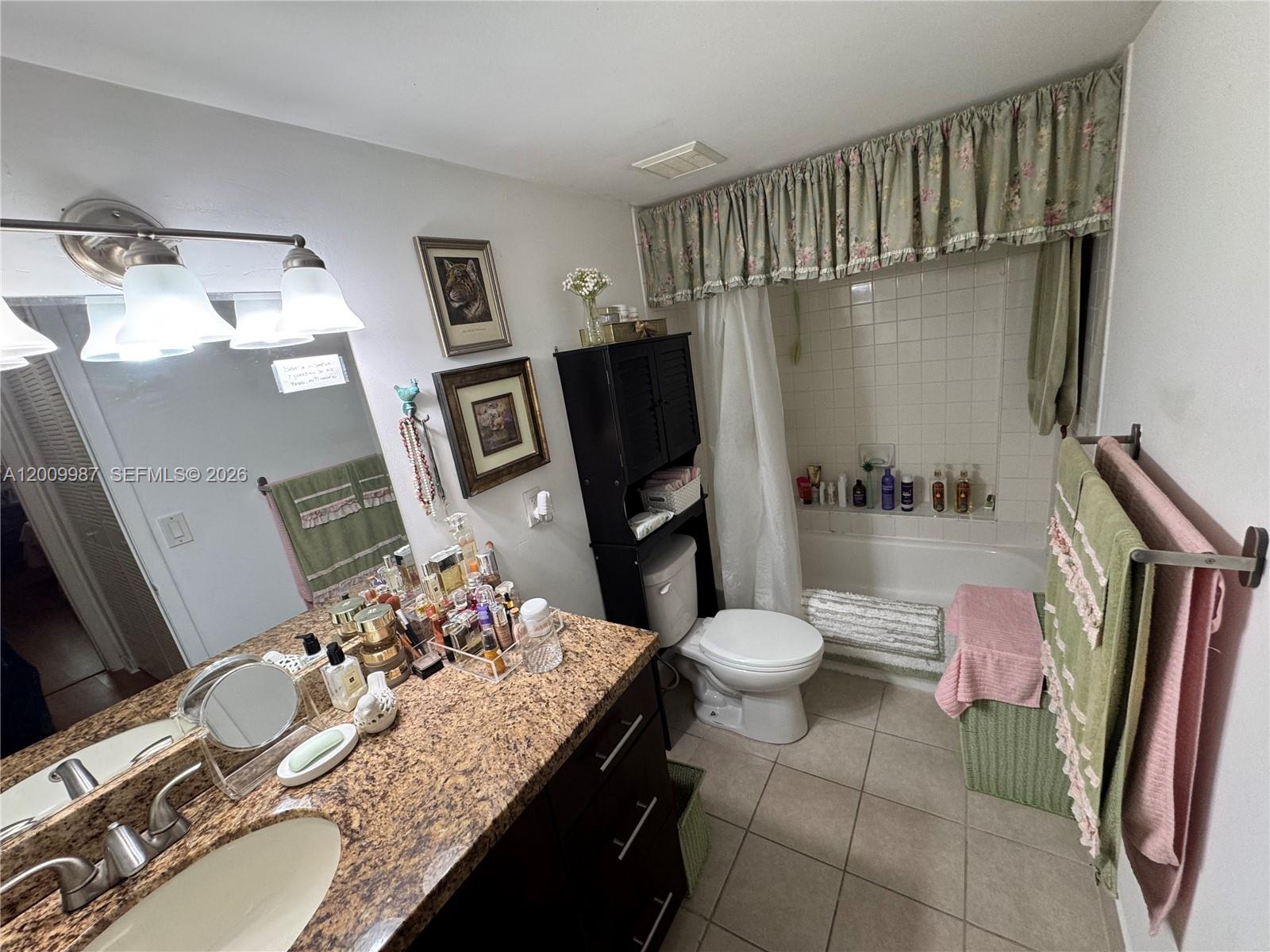 8225 Lake Dr 404 Property Photo 10
