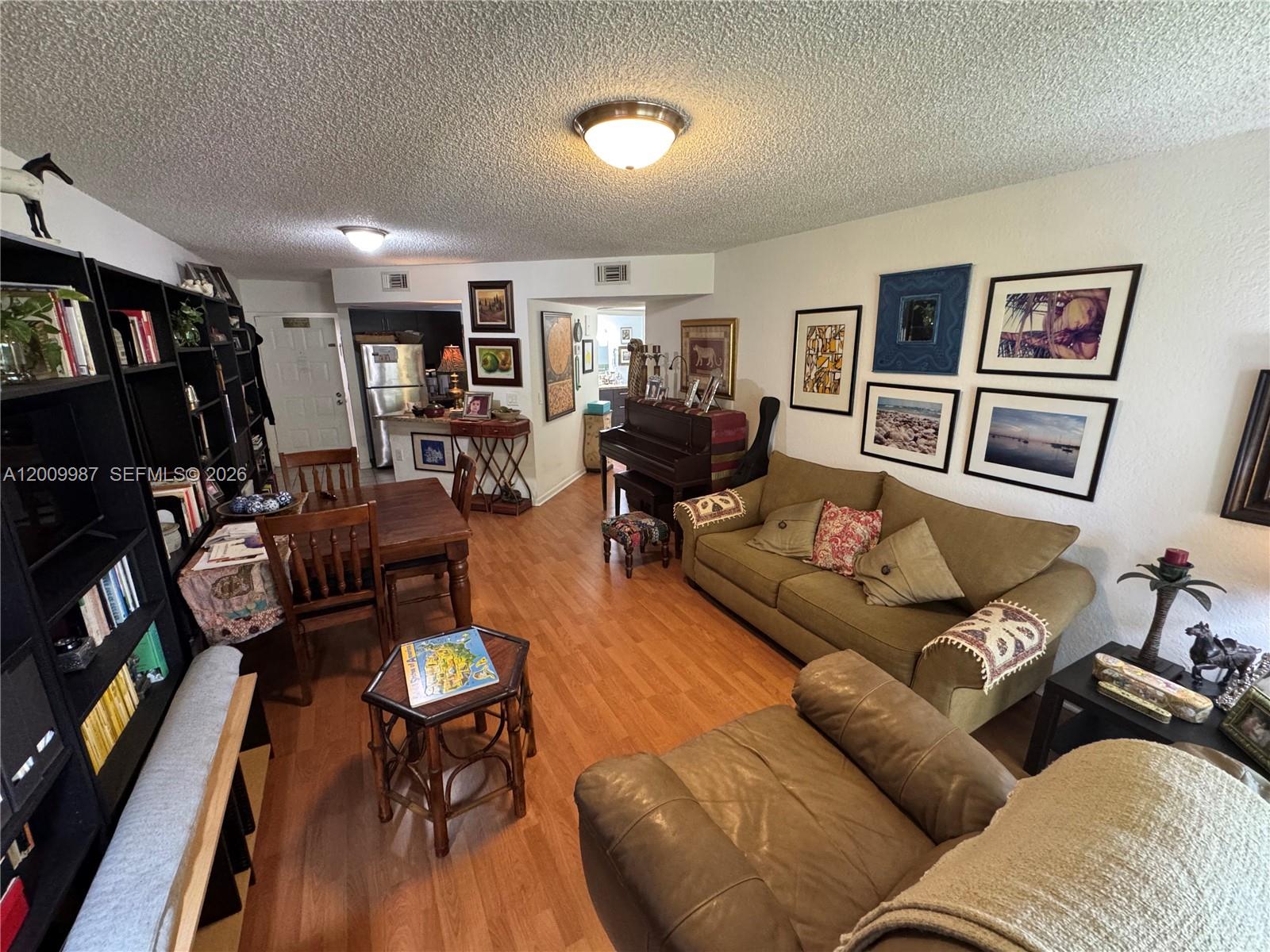 8225 Lake Dr 404 Property Photo 21