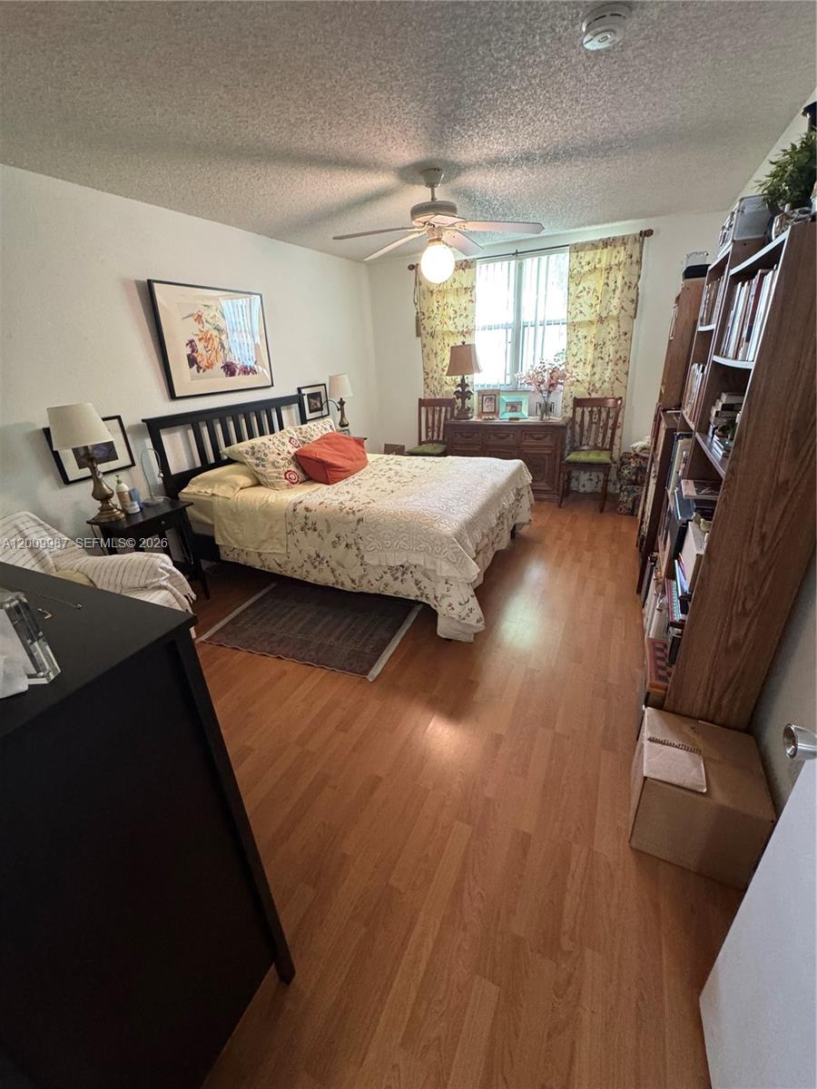 8225 Lake Dr 404 Property Photo 26