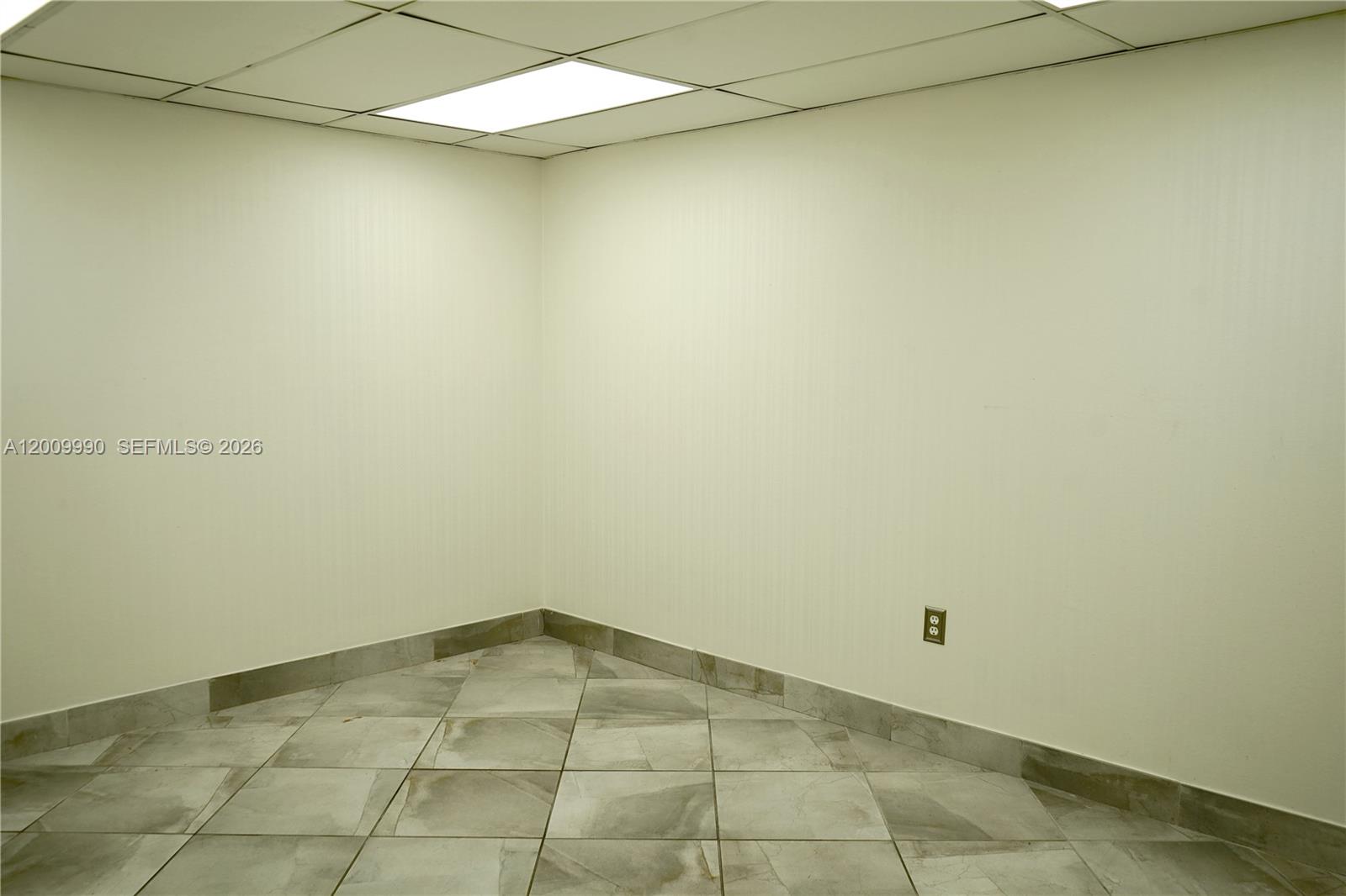 150 Westward Dr 4 Property Photo 2