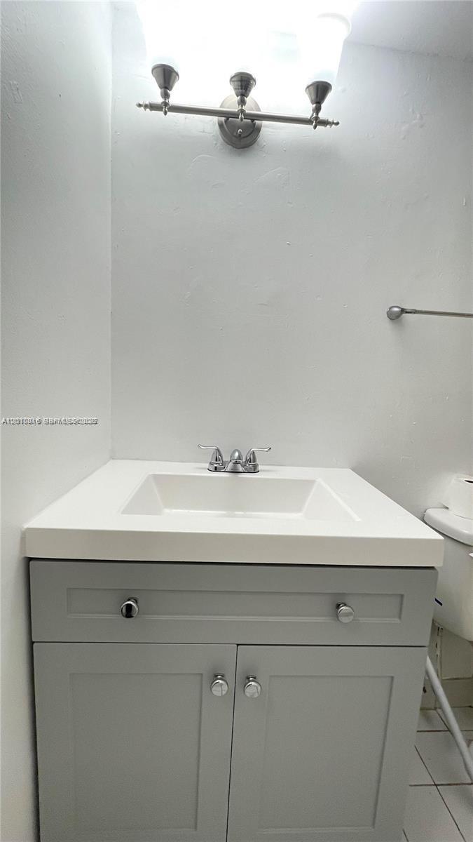 271 Nw 177th St B-104 Property Photo 10