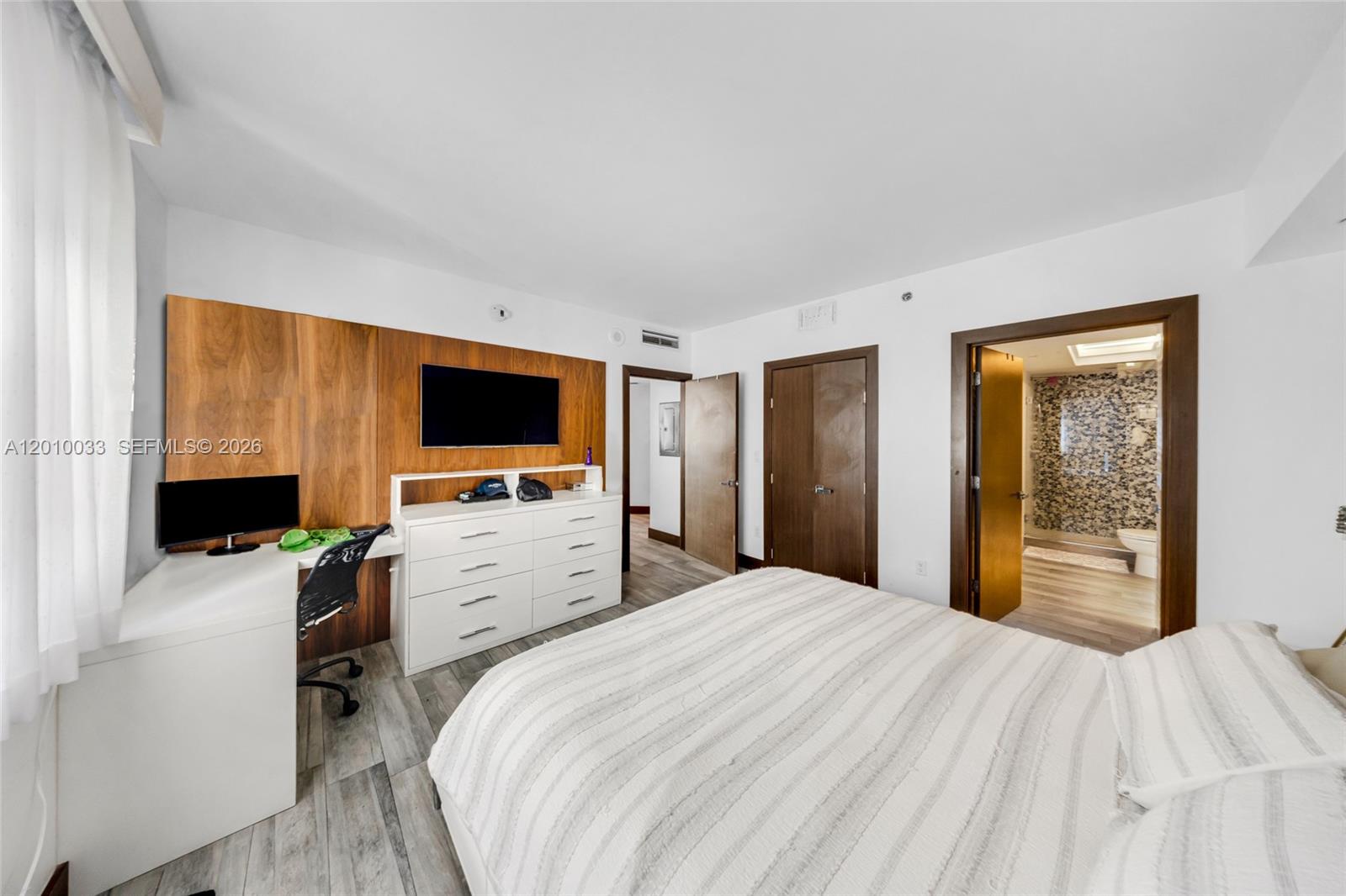 500 Brickell Ave 3707 Property Photo 20
