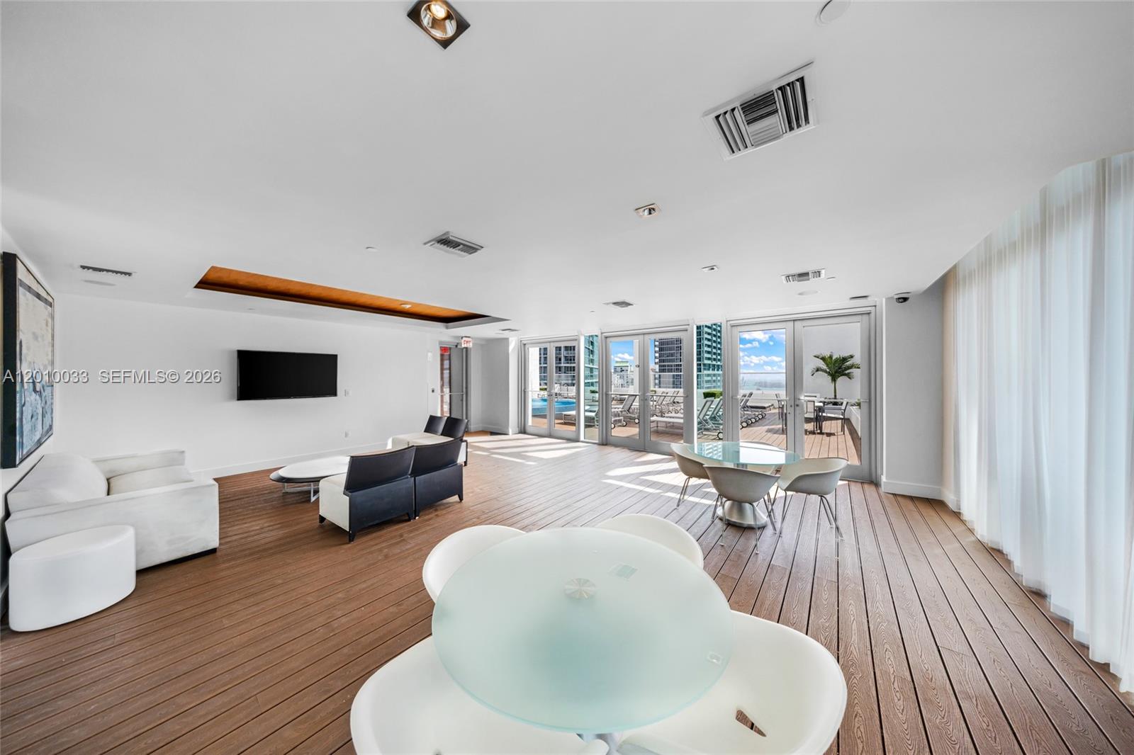 500 Brickell Ave 3707 Property Photo 33