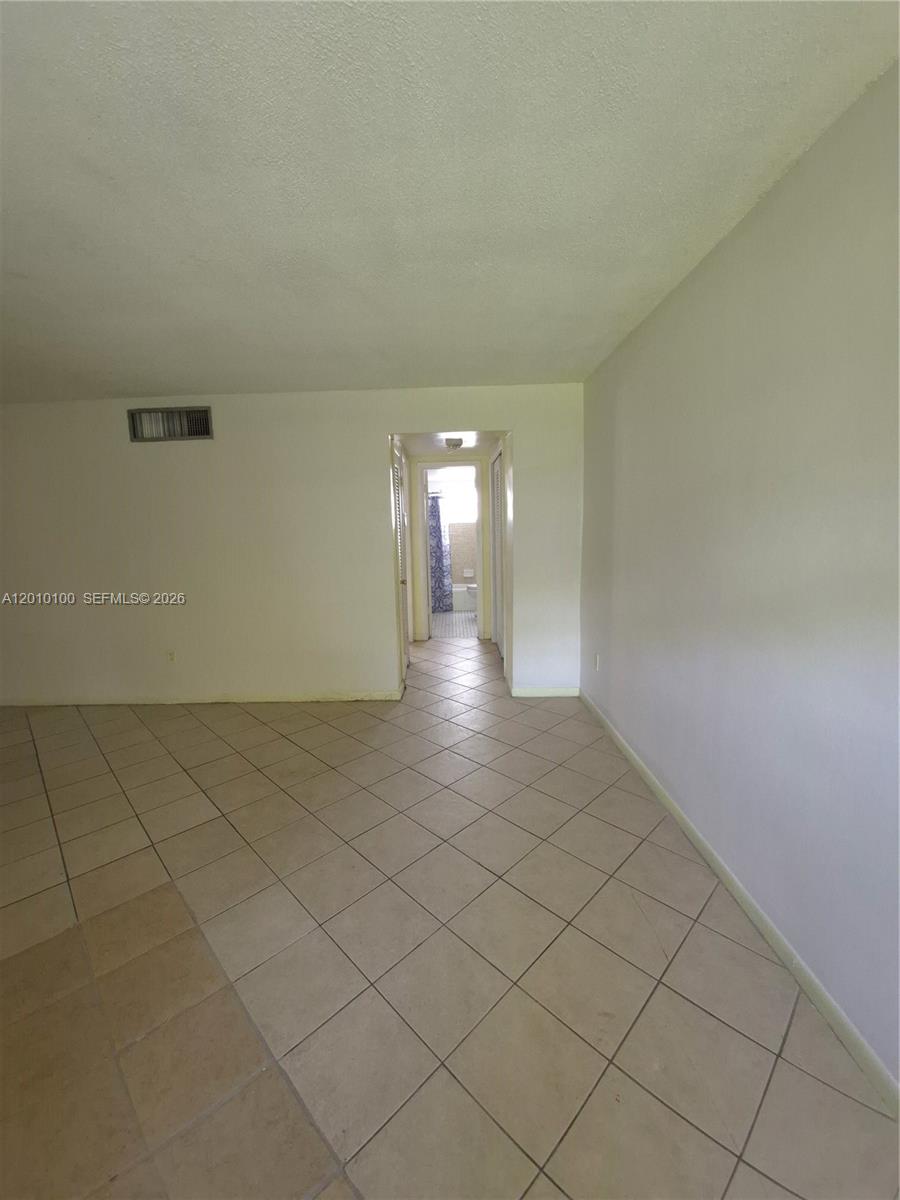 1826 Cleveland St 6 Property Photo 3