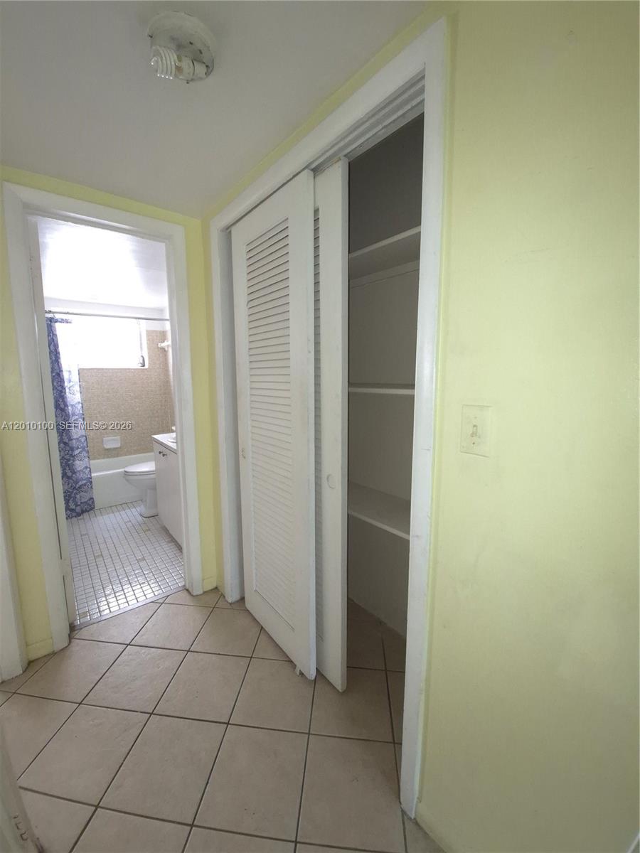 1826 Cleveland St 6 Property Photo 8