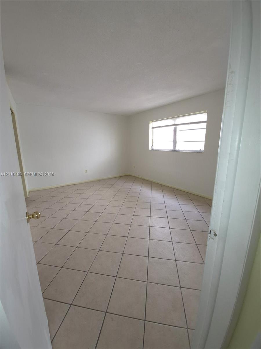 1826 Cleveland St 6 Property Photo 10
