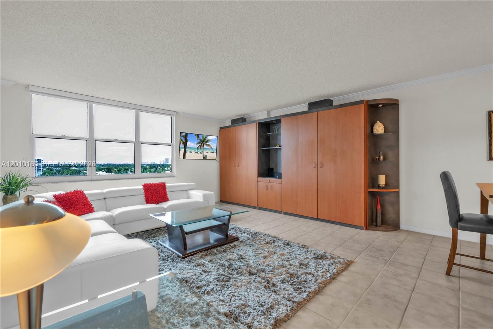 2501 S Ocean Dr 727(available Nov 01) Property Photo 3