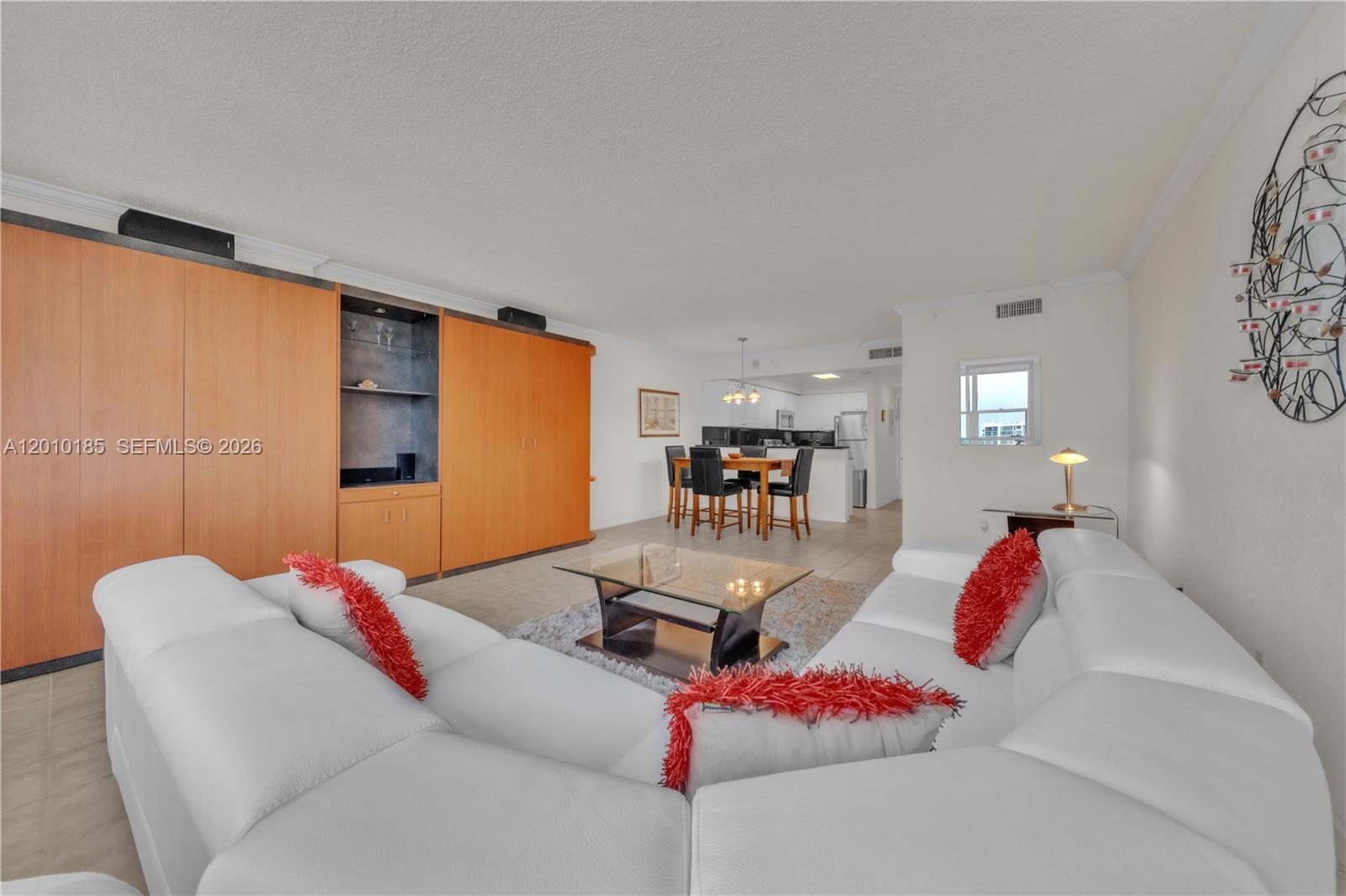 2501 S Ocean Dr 727(available Nov 01) Property Photo 5