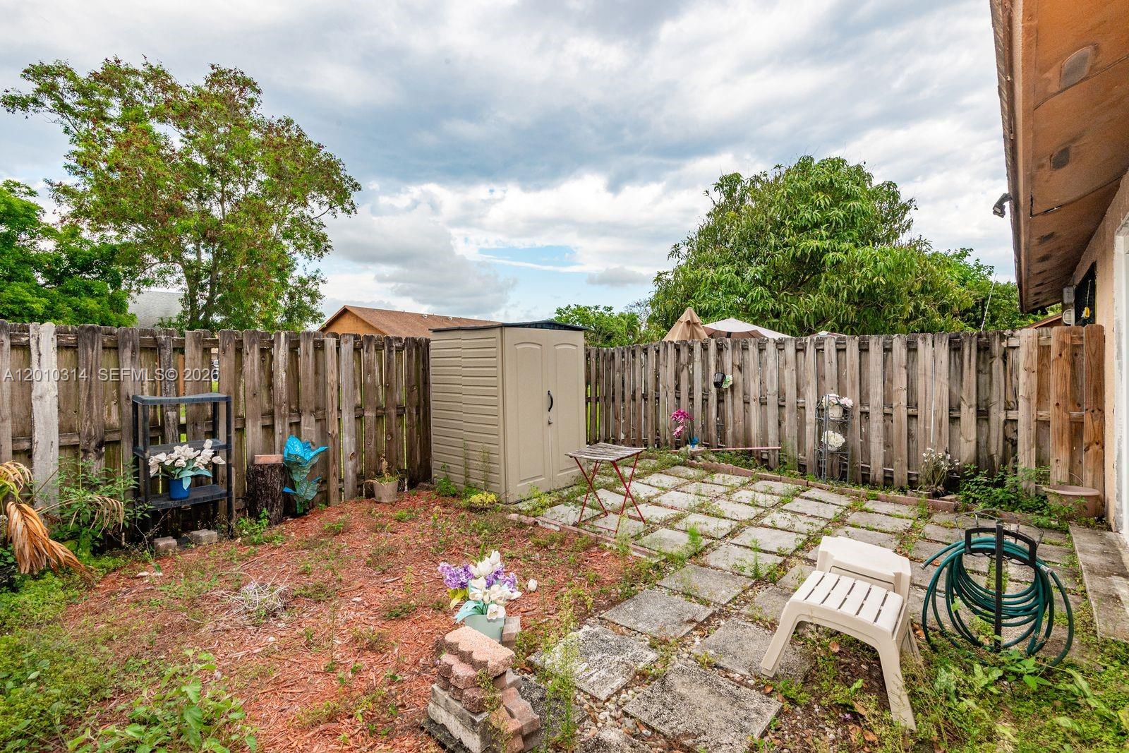 6745 Nw 192nd Ln Property Photo 16