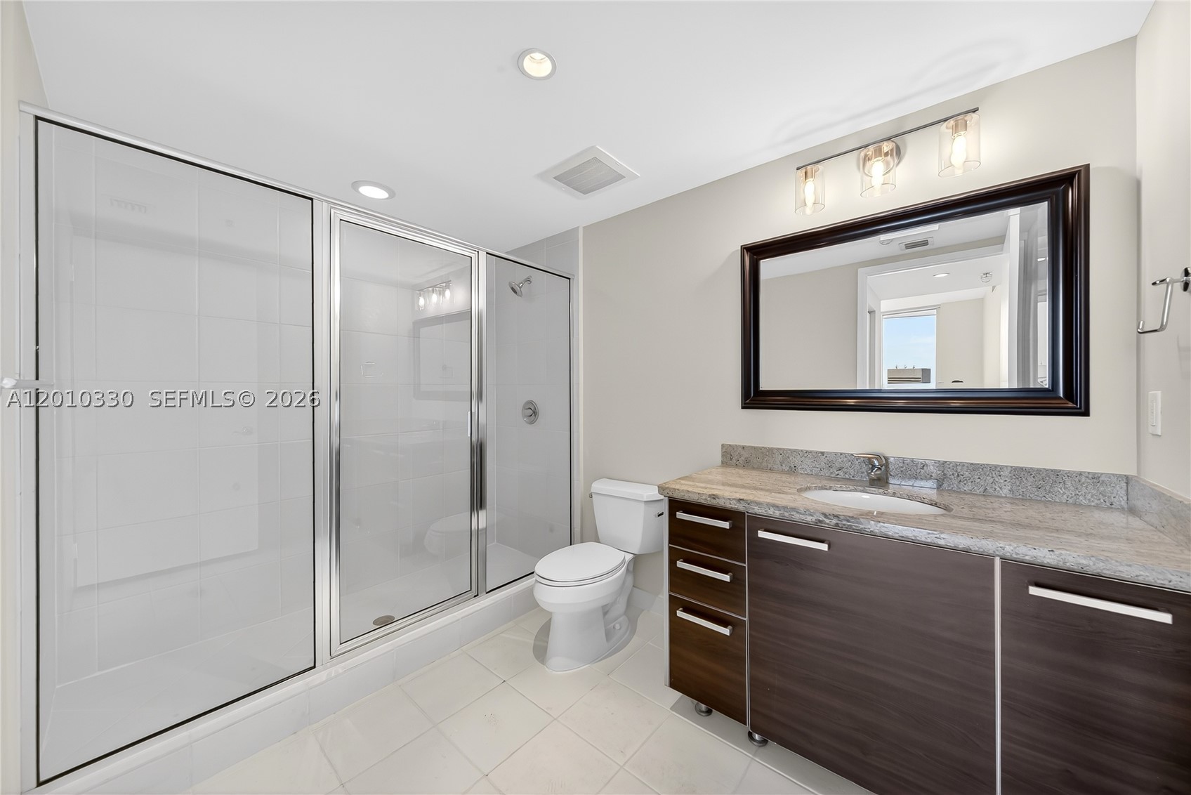 185 Sw 7th St 4209 Property Photo 25
