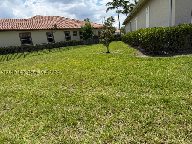 9751 Lakeview Ln Property Photo 10