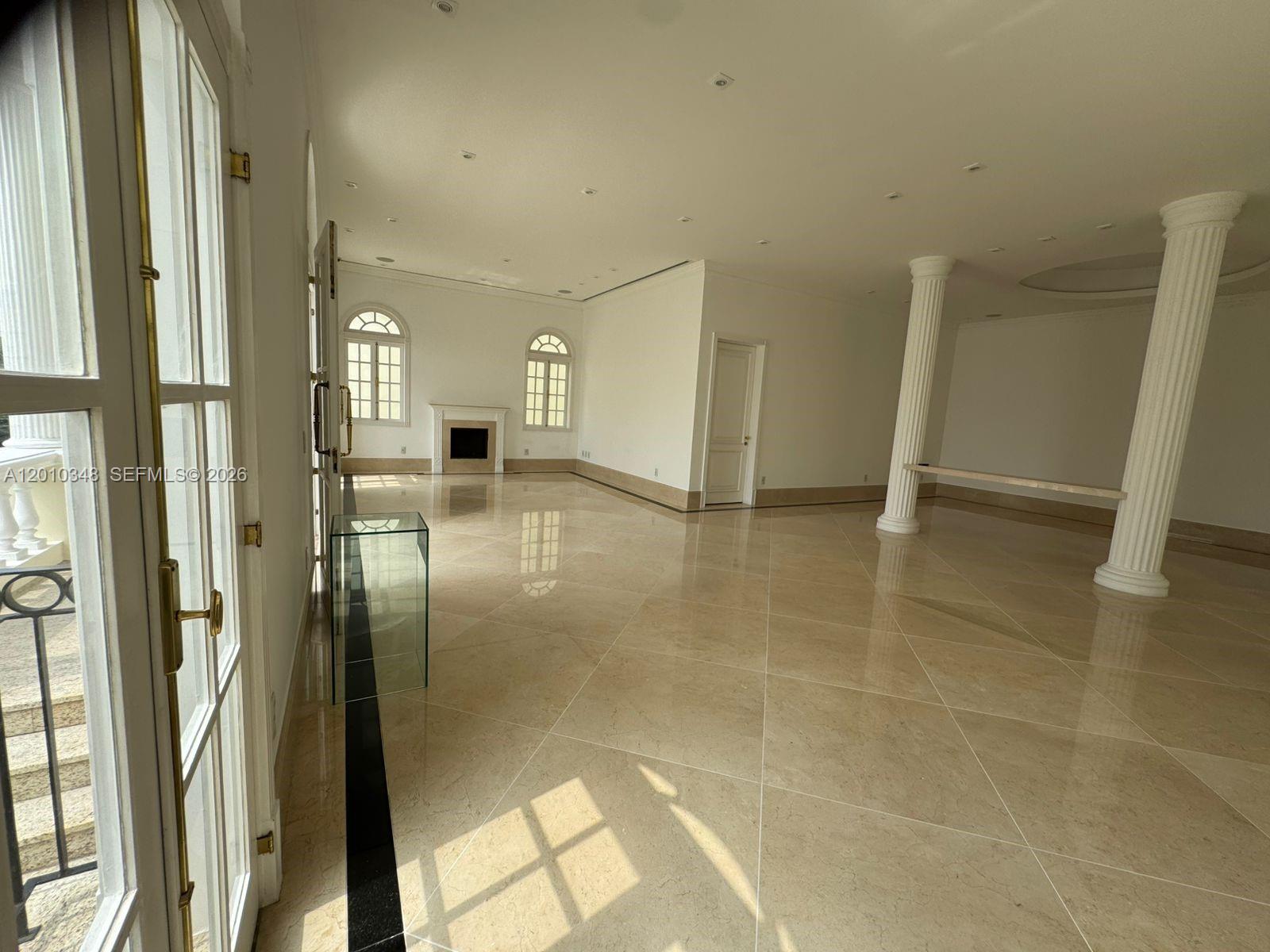 A12010348 Property Photo 19