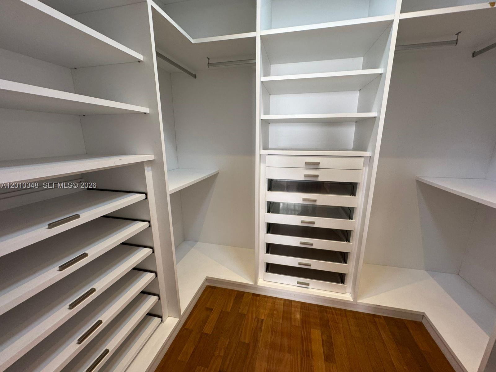 A12010348 Property Photo 22