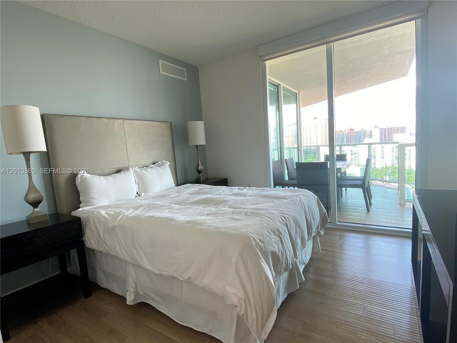 150 Sunny Isles Blvd 1-1103 Property Photo 16