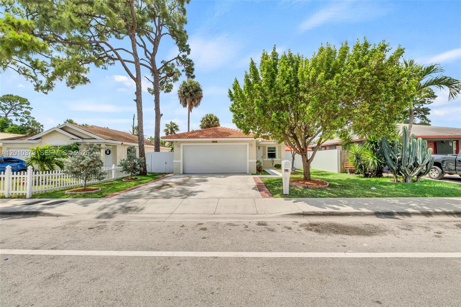 2762 NW 9th Ct