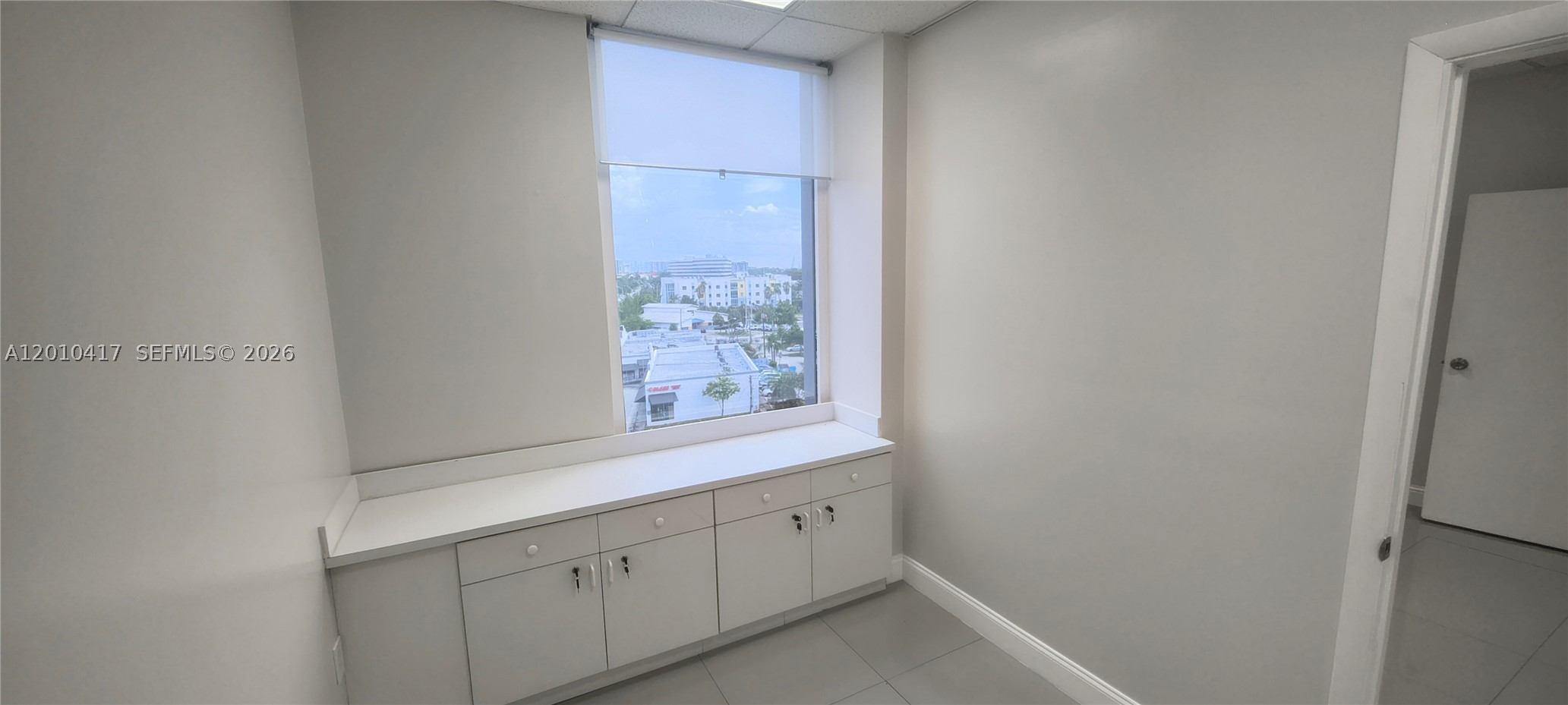 12550 Biscayne Blvd 605 Property Photo 2