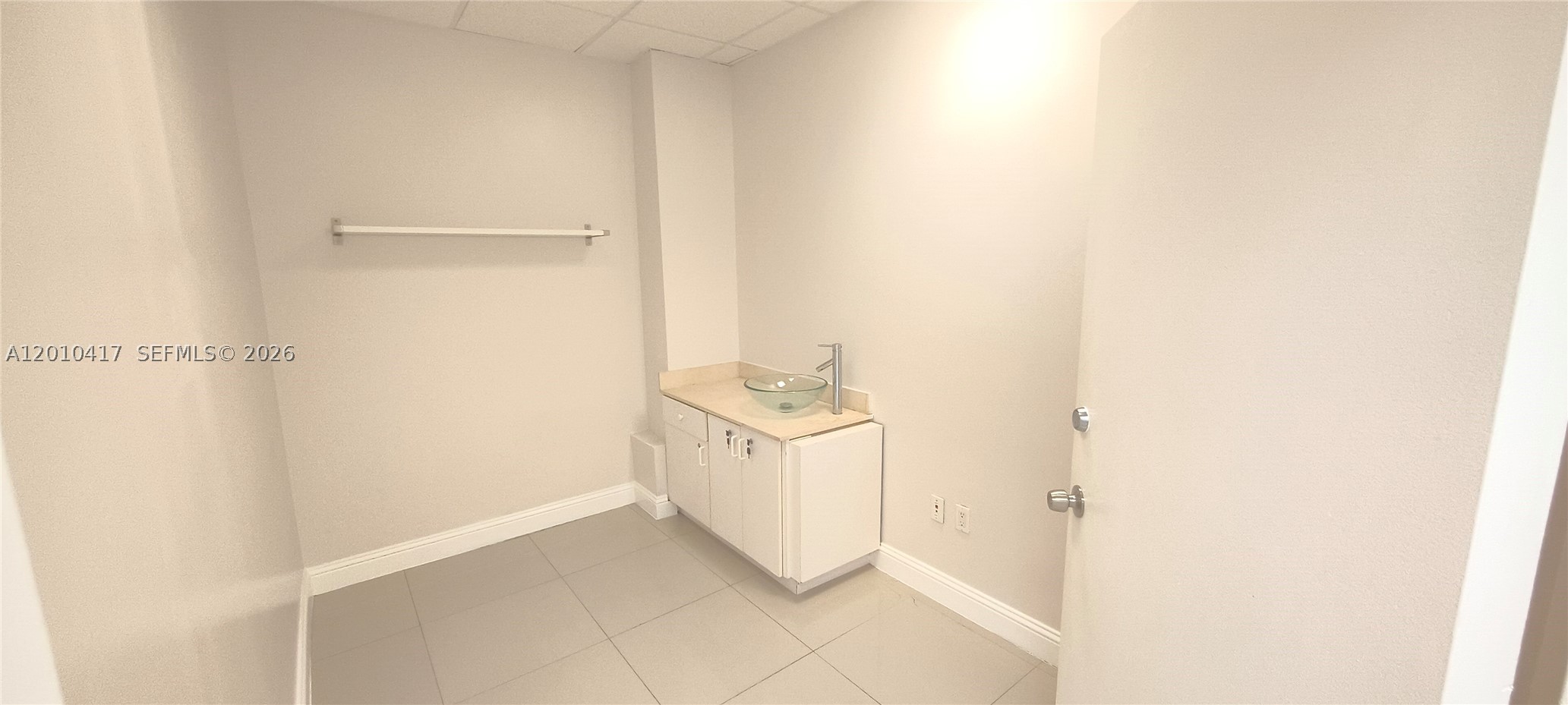 12550 Biscayne Blvd 605 Property Photo 4