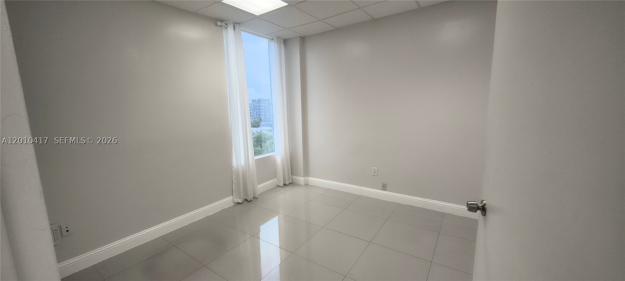 12550 Biscayne Blvd 605 Property Photo 6