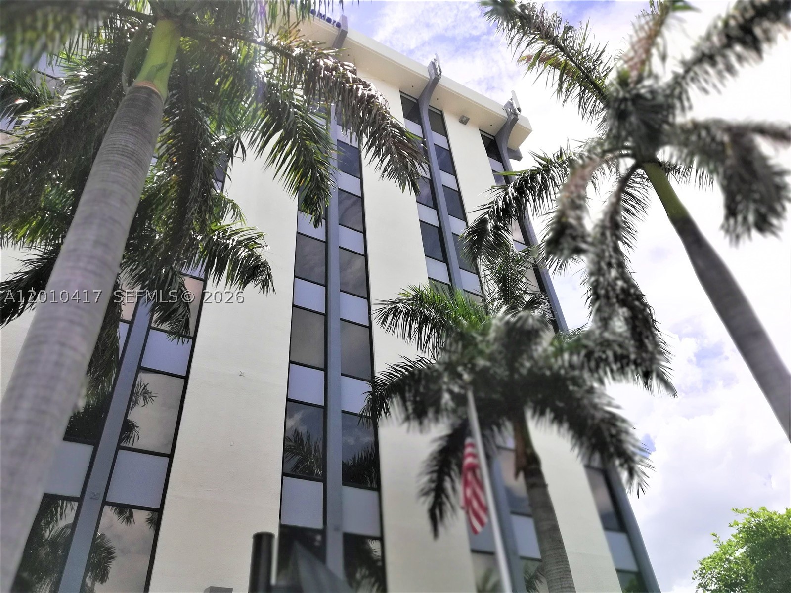 12550 Biscayne Blvd 605 Property Photo 18