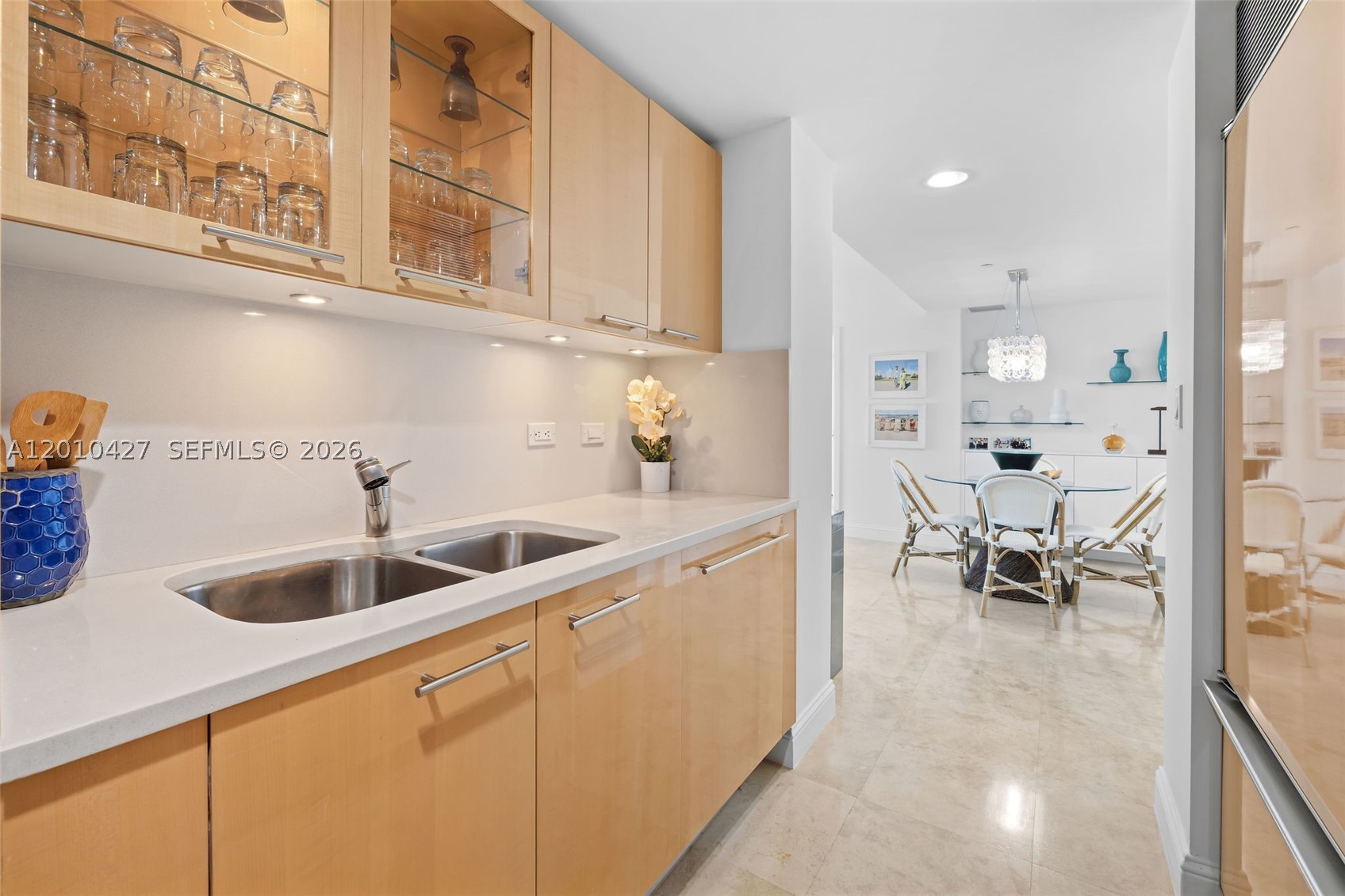 6801 Collins Ave 1215 Property Photo 16
