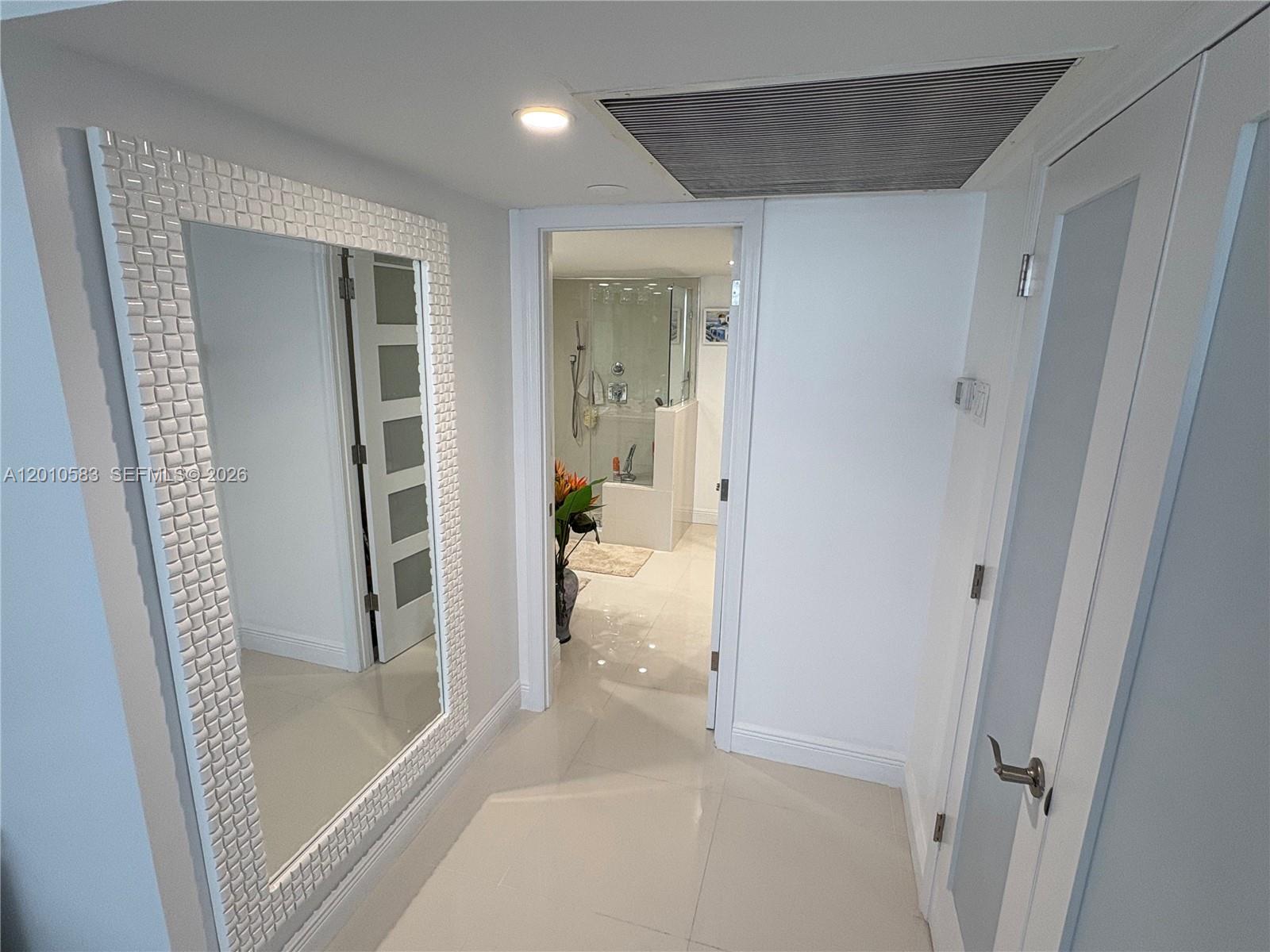 2030 S Ocean Dr 1812 Property Photo 16