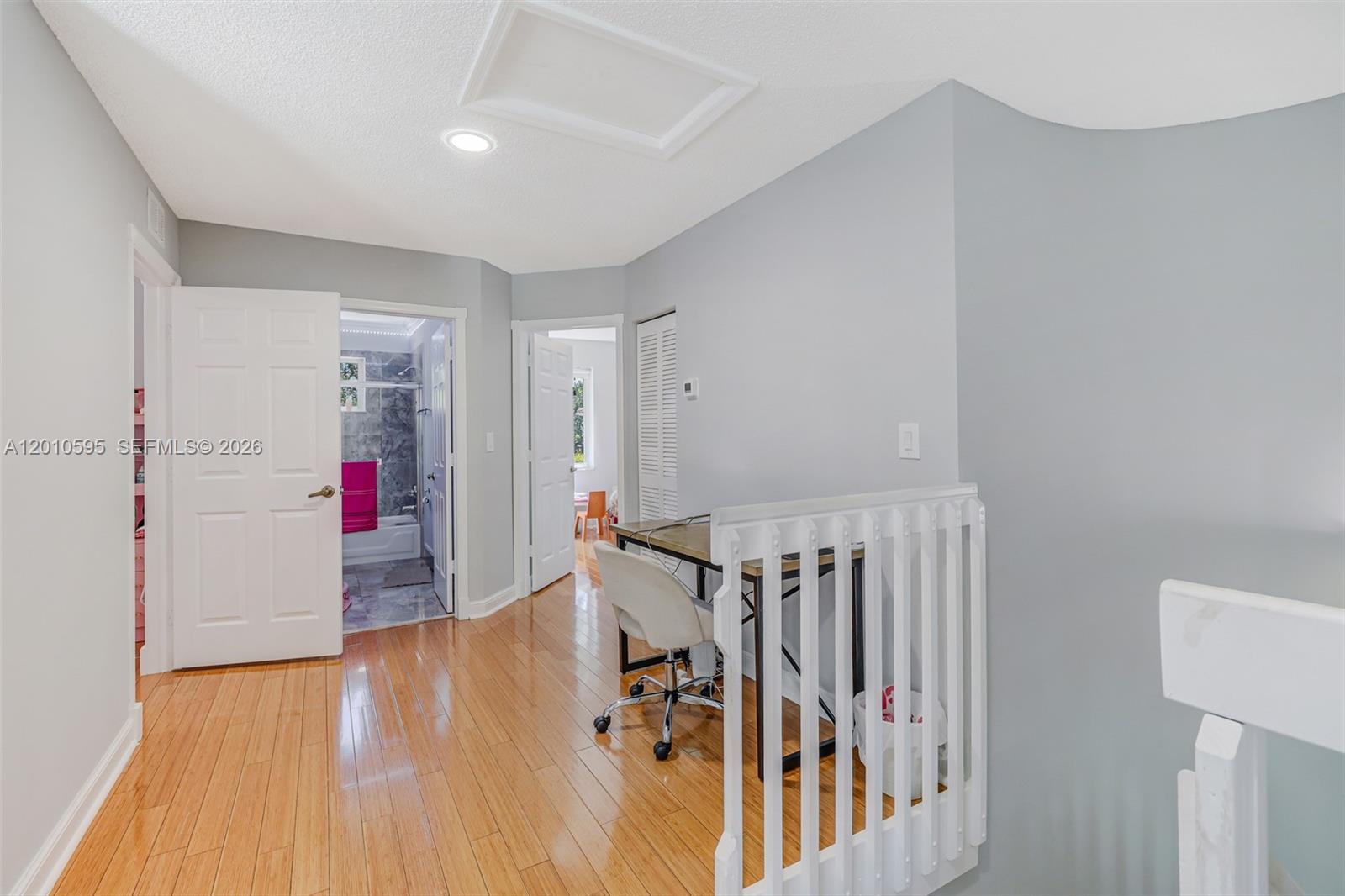 1065 Weeping Willow Way Property Photo 8