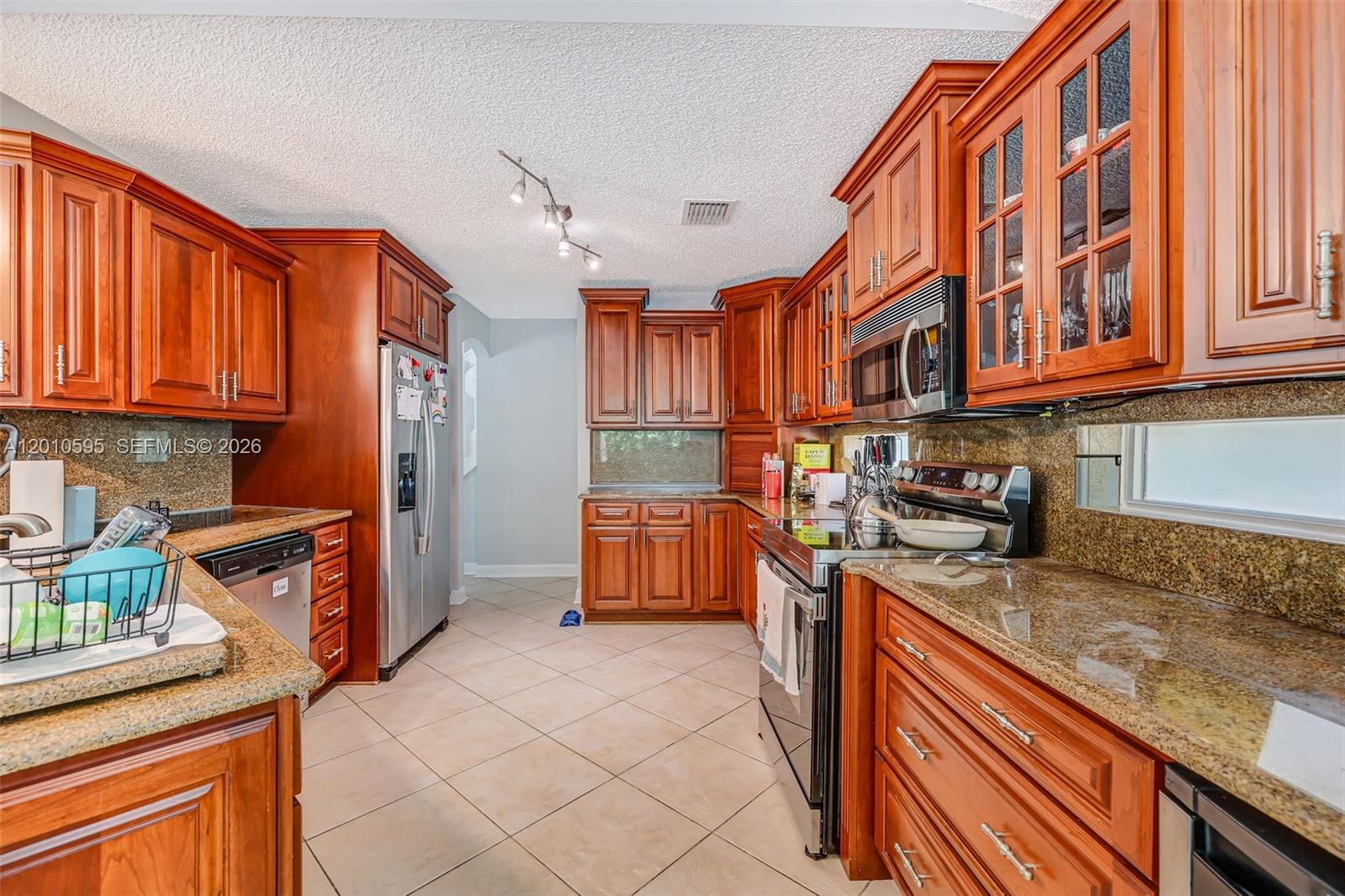 1065 Weeping Willow Way Property Photo 14