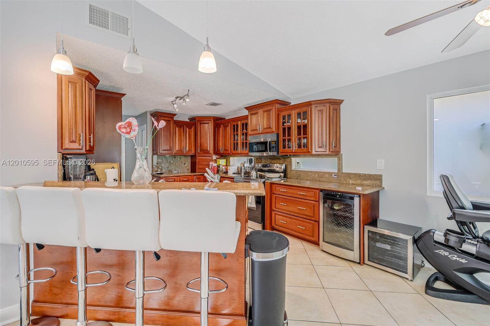 1065 Weeping Willow Way Property Photo 15
