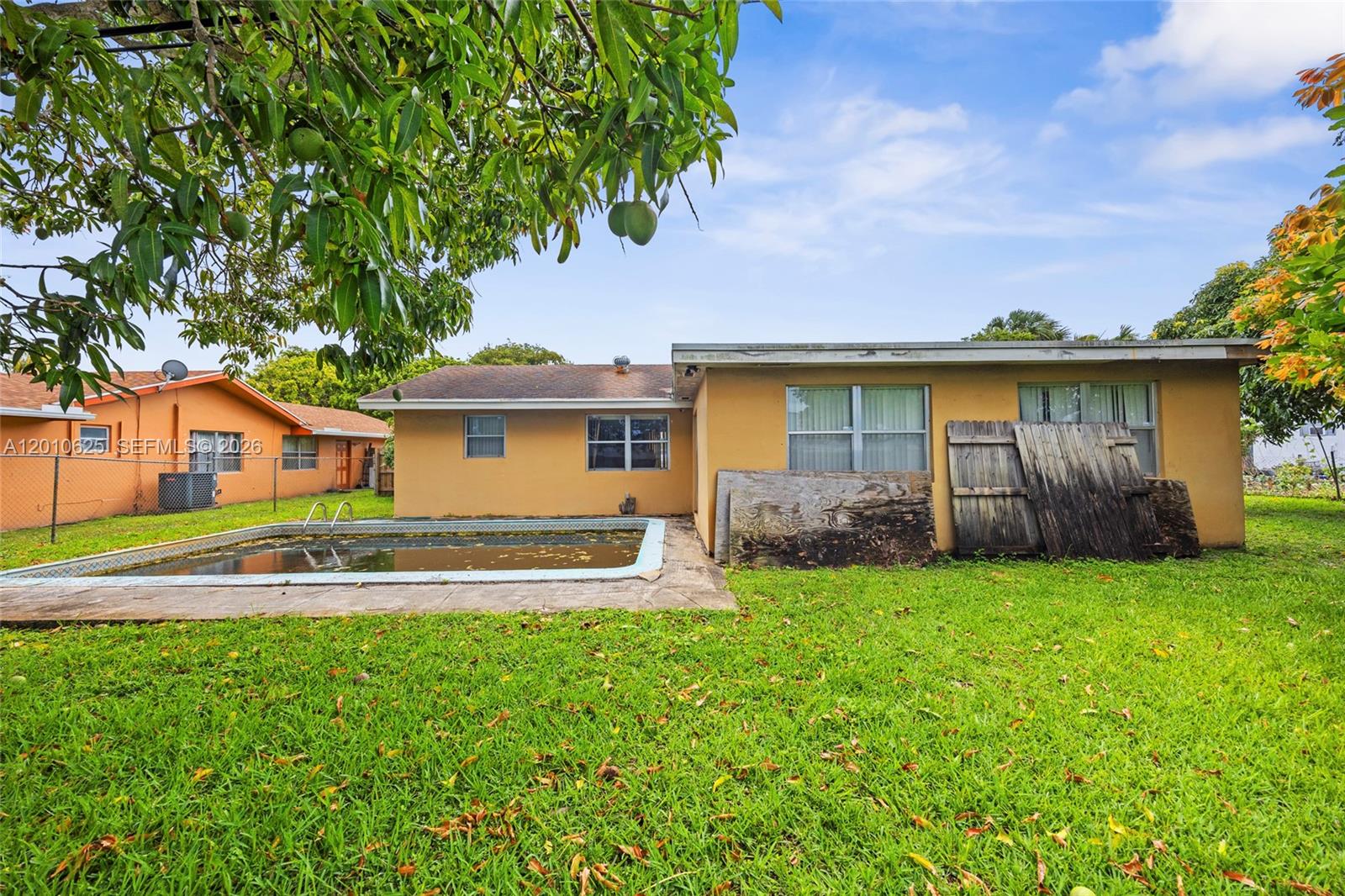 1831 Hiltonia Cir Property Photo 38